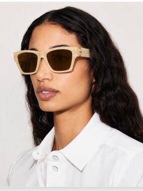 Tory Burch Trace TY7186U Ivory Horn Olive Sunglasses + Case